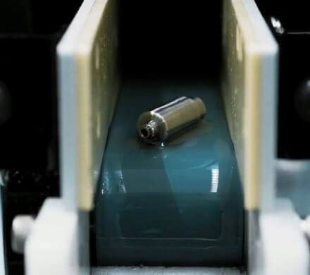 Machining a titanium component